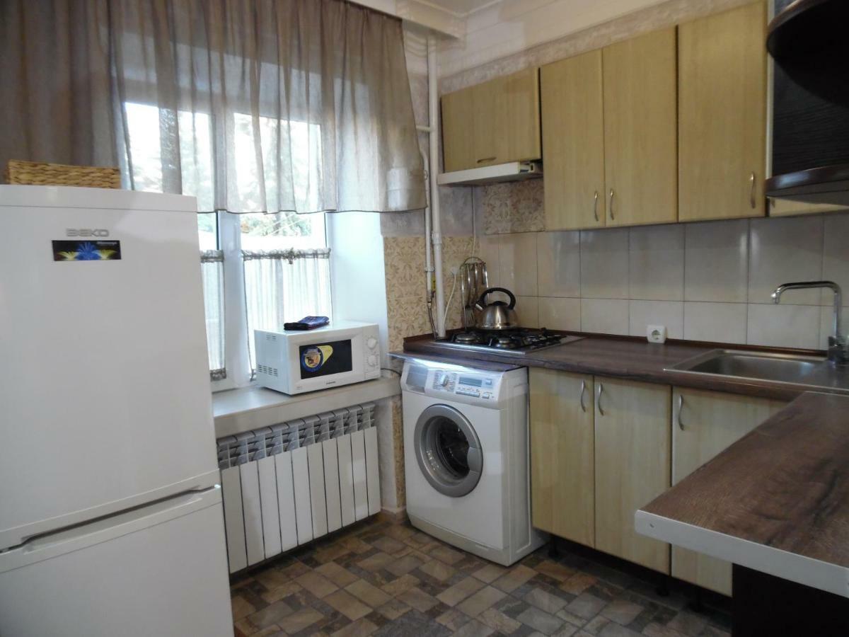 Студия В Центре Скала Khmelʼnytsʼkyy Exterior foto